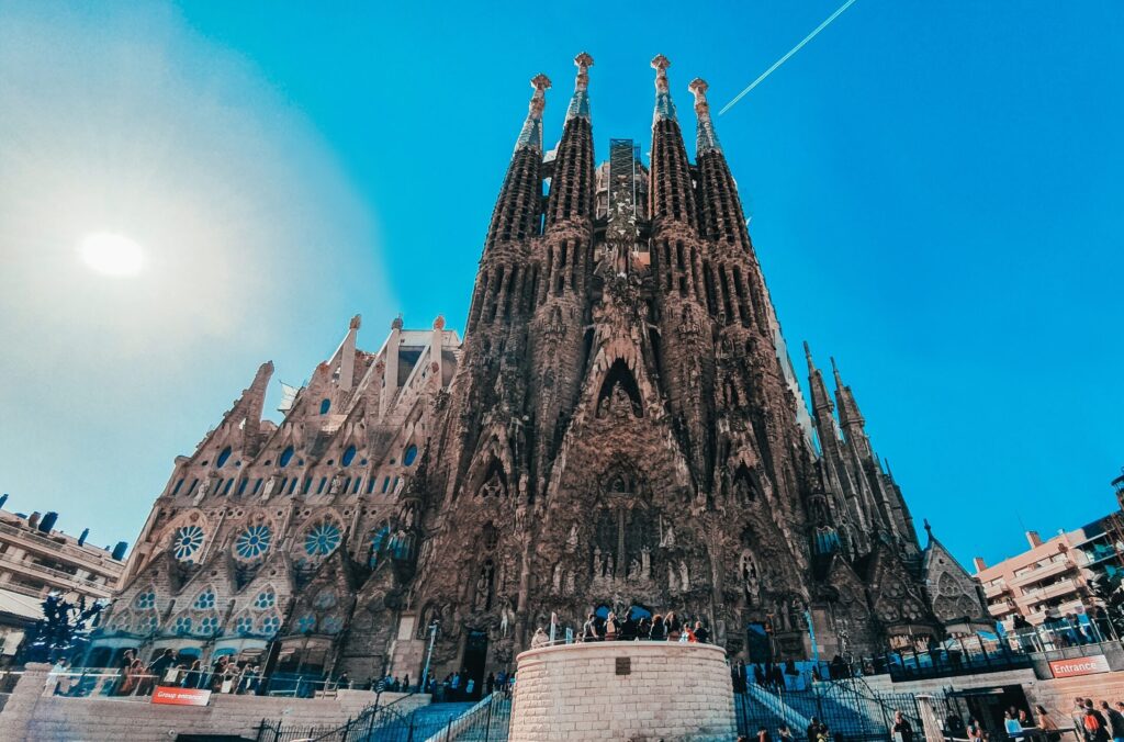 Photo by Ken Cheung of Sagrada Família, Barcelona