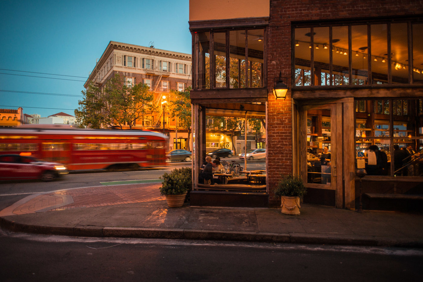 exterior twilight shot of the Zuni Cafe in San Francisco 